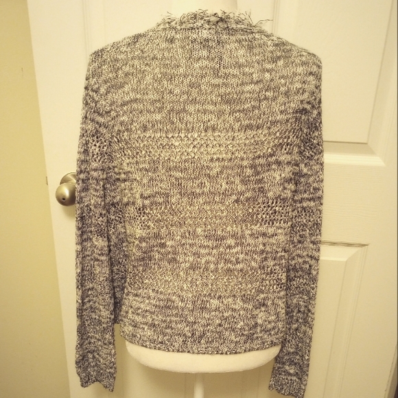 New Directions Tweed style fringed gray open cardigan. Petite Large - Picture 2 of 5